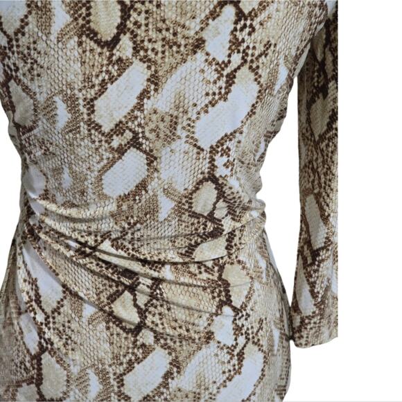 Ralph Lauren Tan & White Snakeskin Surplice Belted Waist Stretch Blouse Size M - Picture 4 of 8